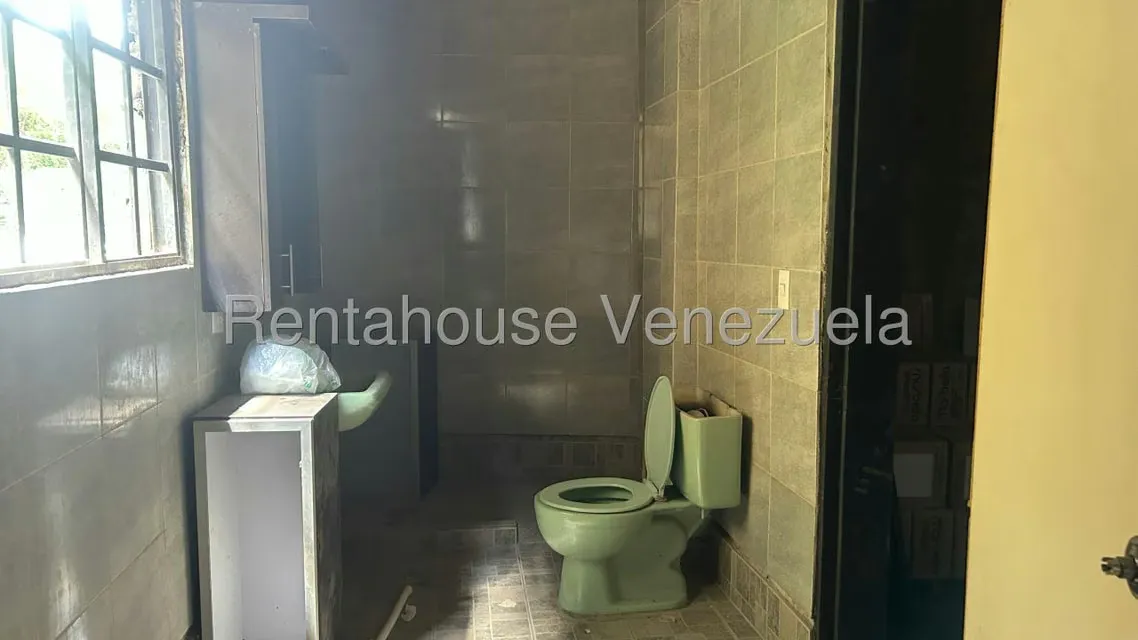 Local Comercial en Alquiler en Baruta, Distrito Metropolitano - 9
