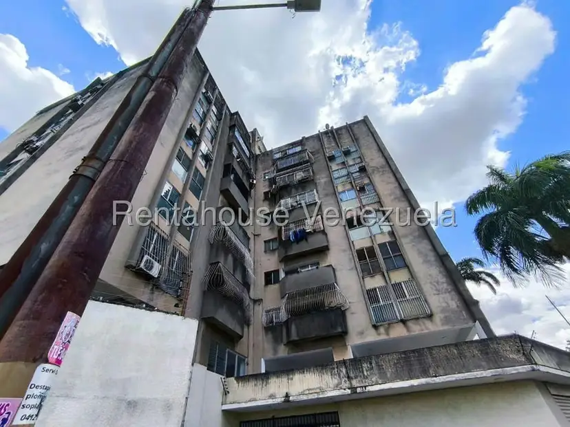Apartamento (1 Nivel) en Venta en Avenida Cedeno, Carabobo
