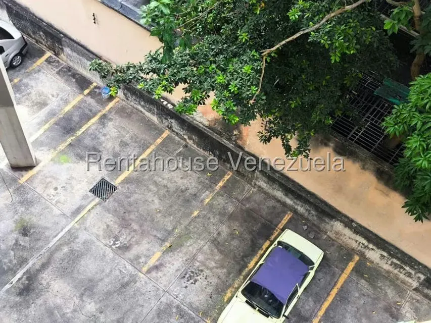 Apartamento (1 Nivel) en Venta en Avenida Cedeno, Carabobo - 22