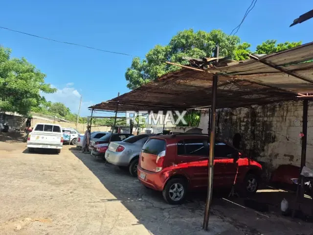 Terreno con casa Sector Altos de Jalisco - 5