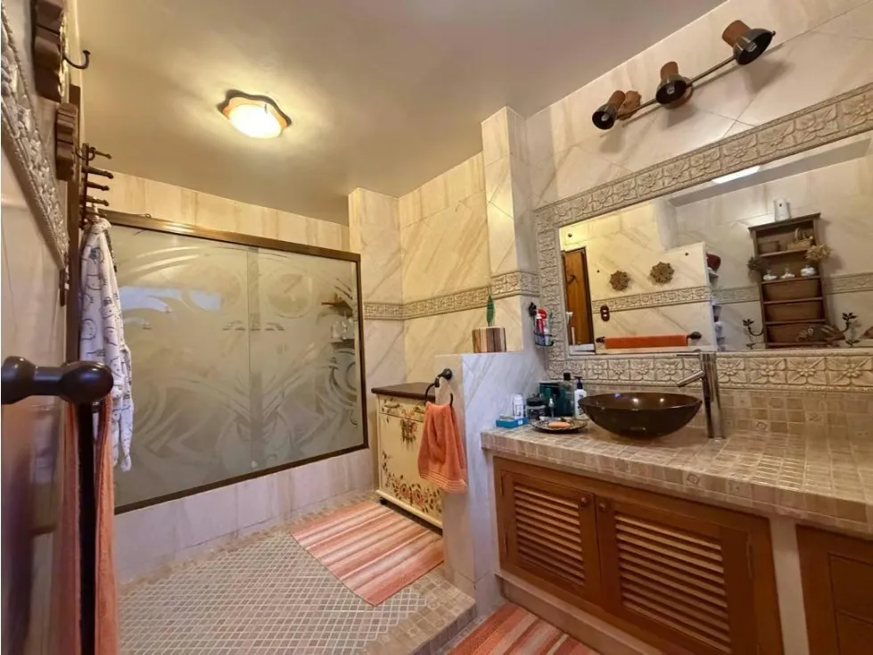 Vendo casa Bifamiliar c/anexo 692m2 El Marques 6227 - 10