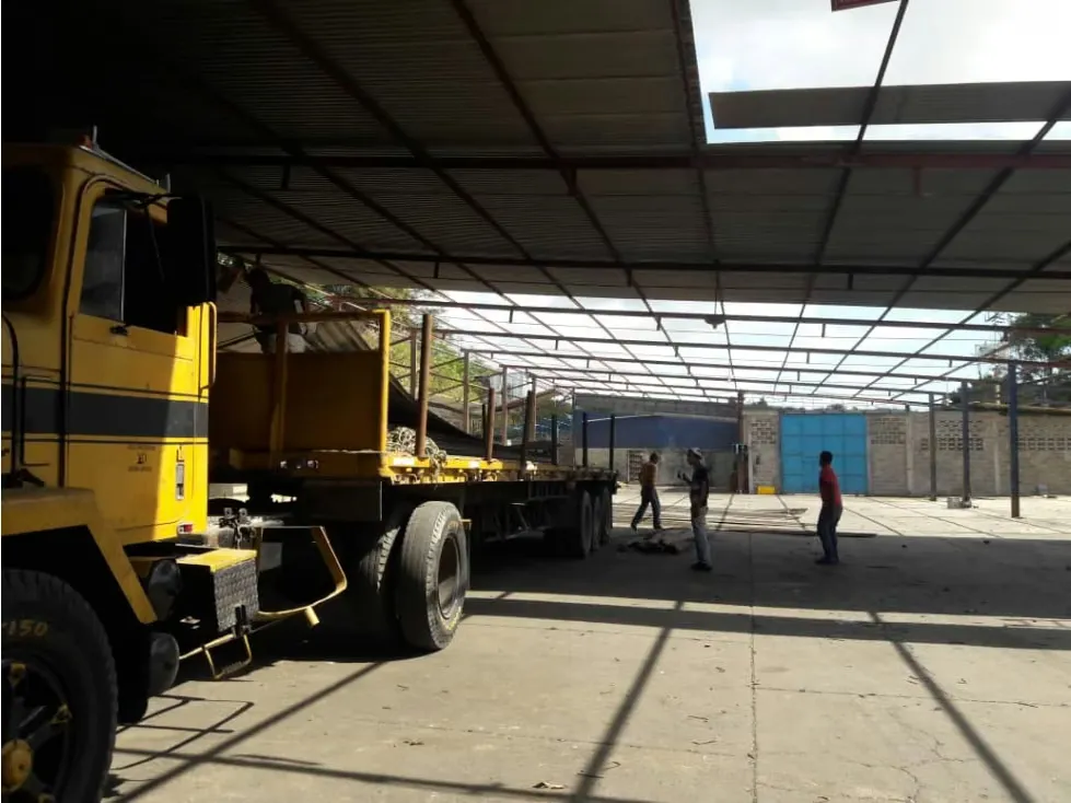 GALPON INDUSTRIAL CARRETERA CHARALLAVE OCUMARE 6700 M2T, 5000 M2C - 7