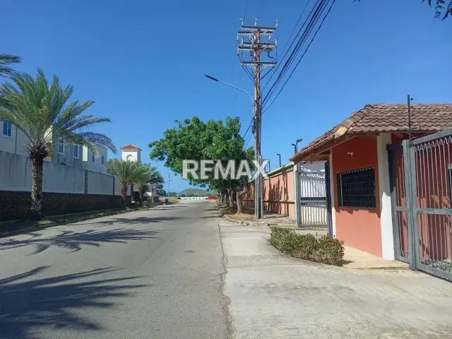 Casa en alquiler en Altos de Maneiro, Conjunto Residencial Villa Carmen. - 4