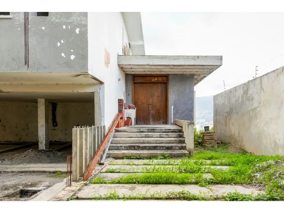 Se vende casa 600m2 3h+s/5b/4p Colinas de Bello Monte - 3