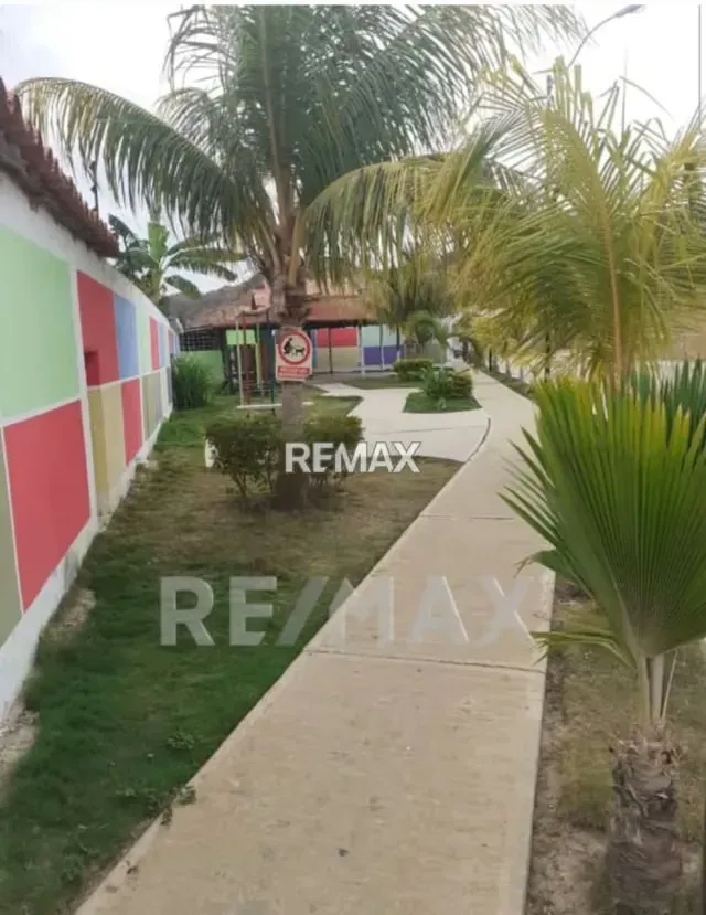 CASA QUINTA EN URBANIZACIÓN VII SOLES. AVENIDA ROTARIA DE CUMANÁ - 9