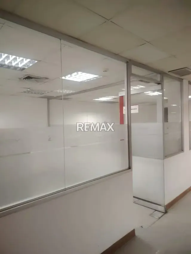 Mega Local Comercial en la Av. Intercomunal - 13