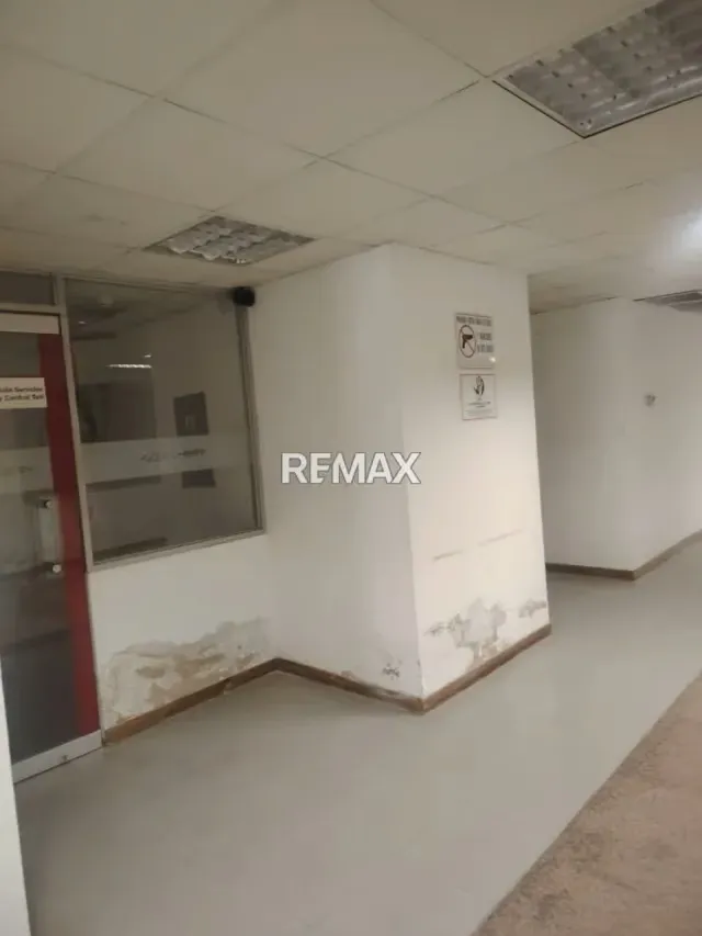 Mega Local Comercial en la Av. Intercomunal - 8