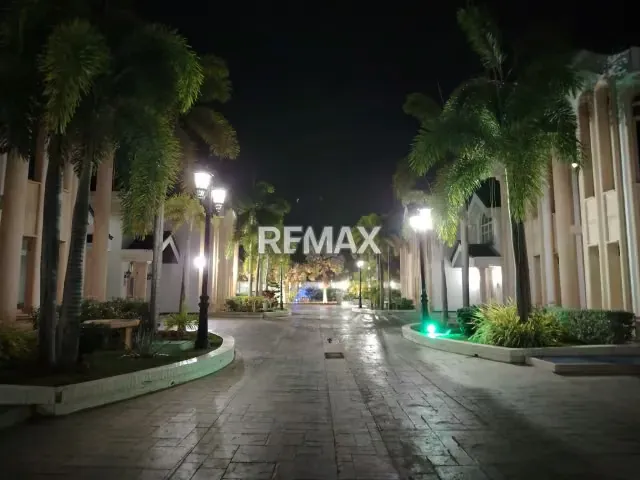 EN VENTA TOWN HOUSE DE LUJO CON AUTONOMÍA TOTAL EN ROYAL CROWN... EL VERDADERO CONFORT EN MARGARITA - 19
