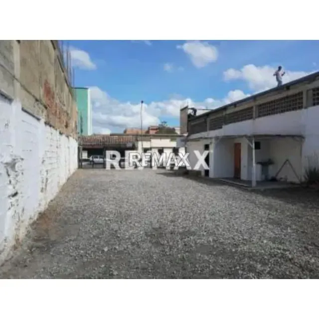 TERRENO PROPIO EN VENTA, CARRERA 19.BARQUISIMETO - 5