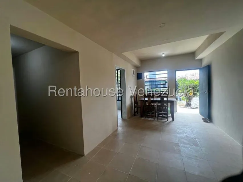 Casa (1 Nivel) en Venta en Zona Este, Lara - 2