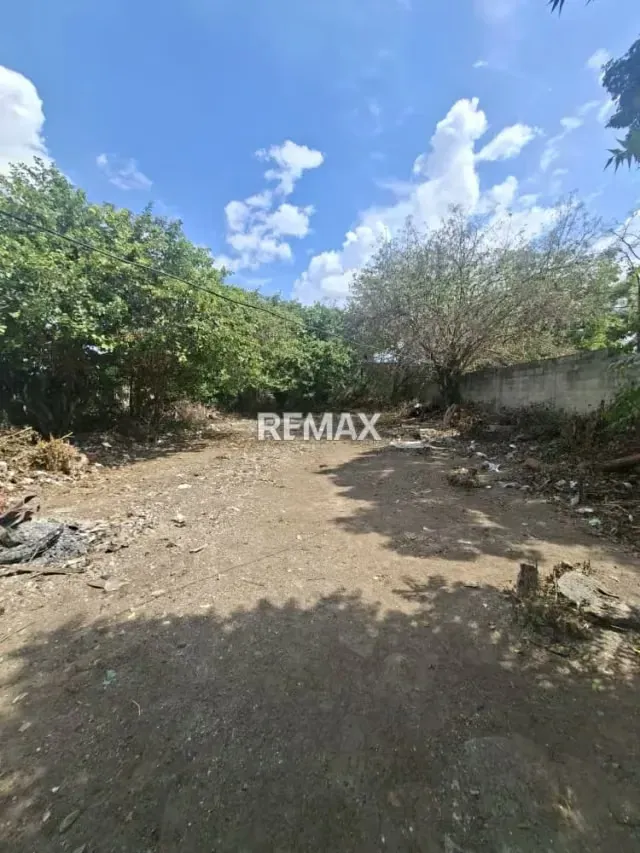 SE VENDE DE OPORTUNIDAD TERRENO PROPIO EN CABUDARE CENTRO - 3