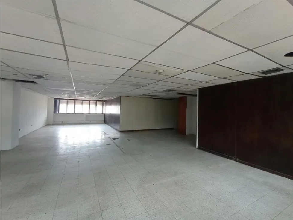 Oficina Para Remodelar Torre Empresarial – Av. Francisco de Miranda - 9