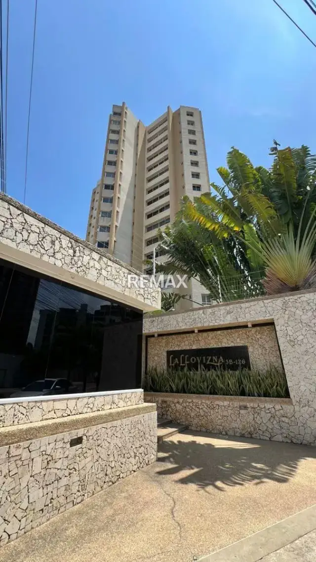 Apartamento Edificio La Llovizna. Sector La Lago