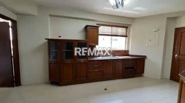 Apartamento Edificio La Llovizna. Sector La Lago - 14