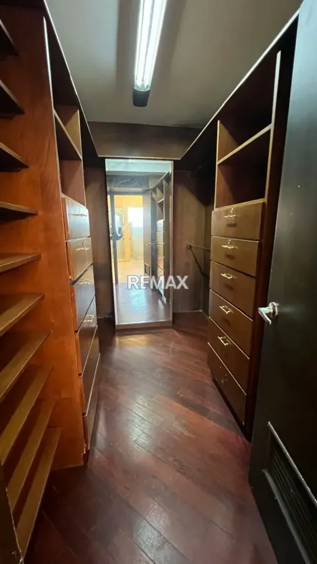 Apartamento Edificio La Llovizna. Sector La Lago - 17