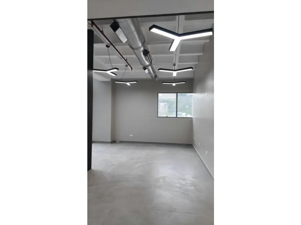 Oficina en alquiler 35m², Nest Tower - 4