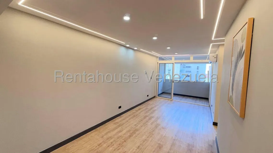 Apartamento (1 Nivel) en Venta en Parroquia La Candelaria, Distrito Metropolitano - 3