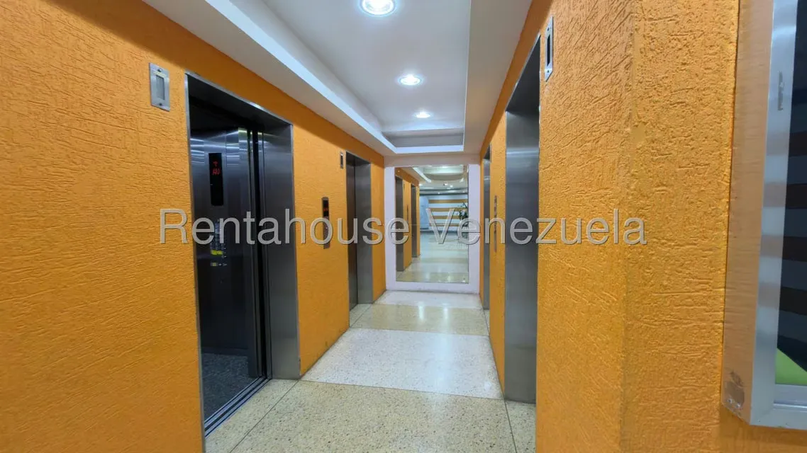 Apartamento (1 Nivel) en Venta en Parroquia La Candelaria, Distrito Metropolitano - 21
