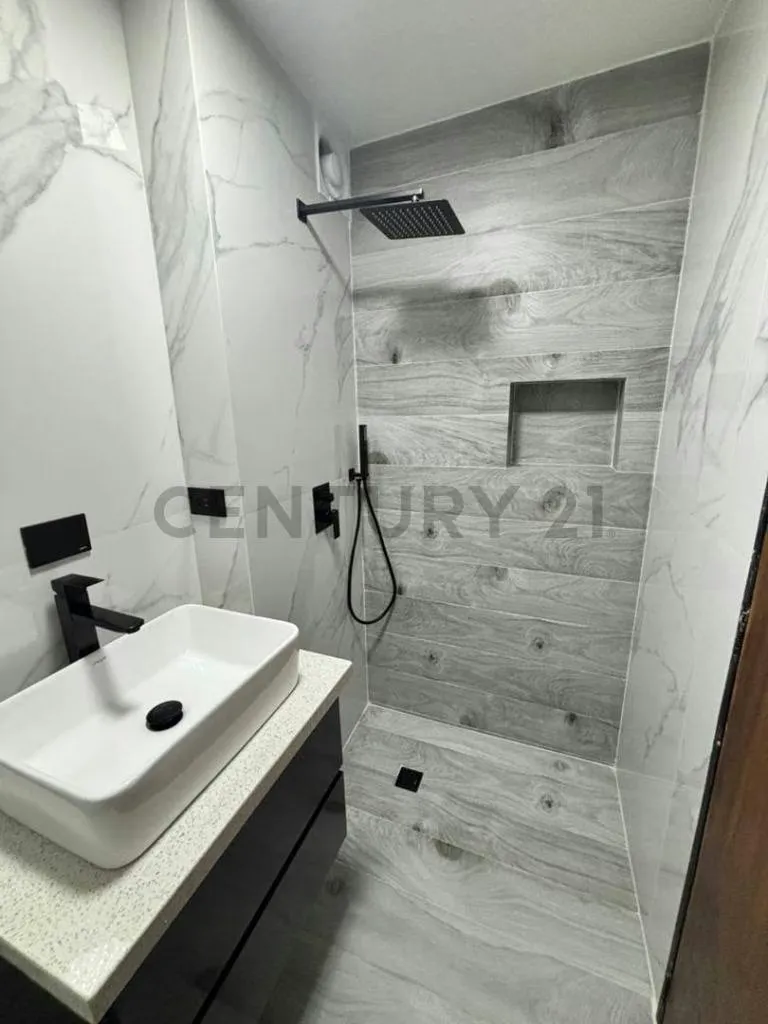 Apartamento en Venta Conjunto Residencial Alto Barinas - 10