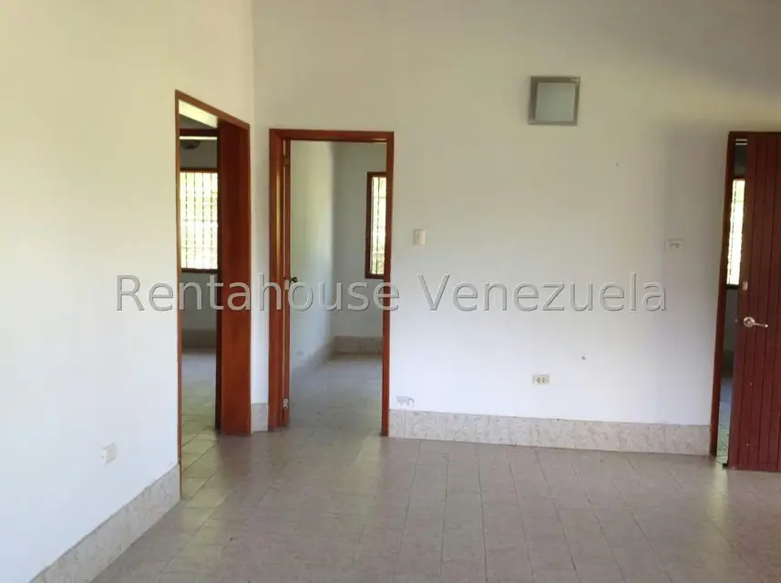 Casa (1 Nivel) en Venta en Flor de Mayo, Miranda - 29