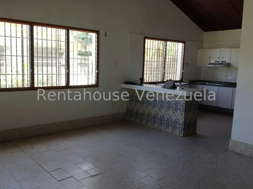 Casa (1 Nivel) en Venta en Flor de Mayo, Miranda - 5