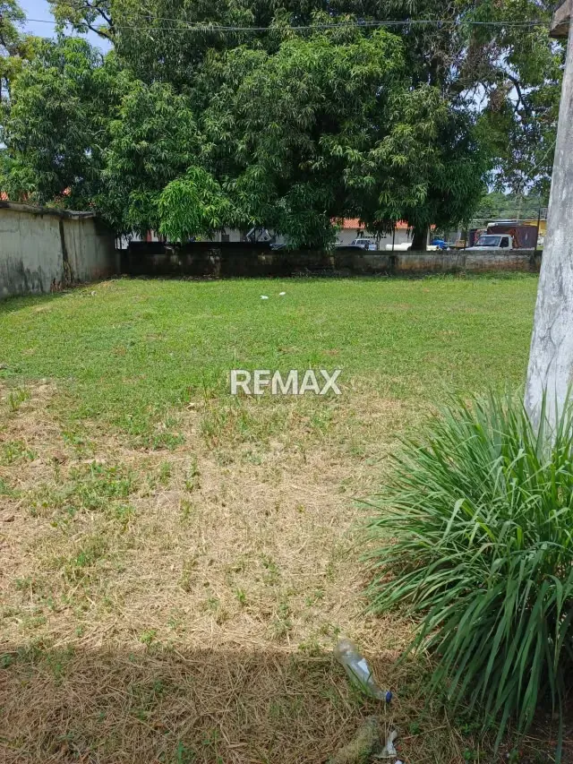 En Venta Casa con Local Comercial con amplio Terreno propio ,ubicada en Guanare, Avenida Juan Fernandez de Leon, Primera Entrada Sector Sucre, Guanare, Portuguesa, Venezuela - 4
