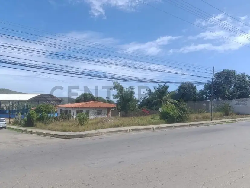 TERRENO EN VENTA EN PAMPATAR, NUEVA ESPARTA