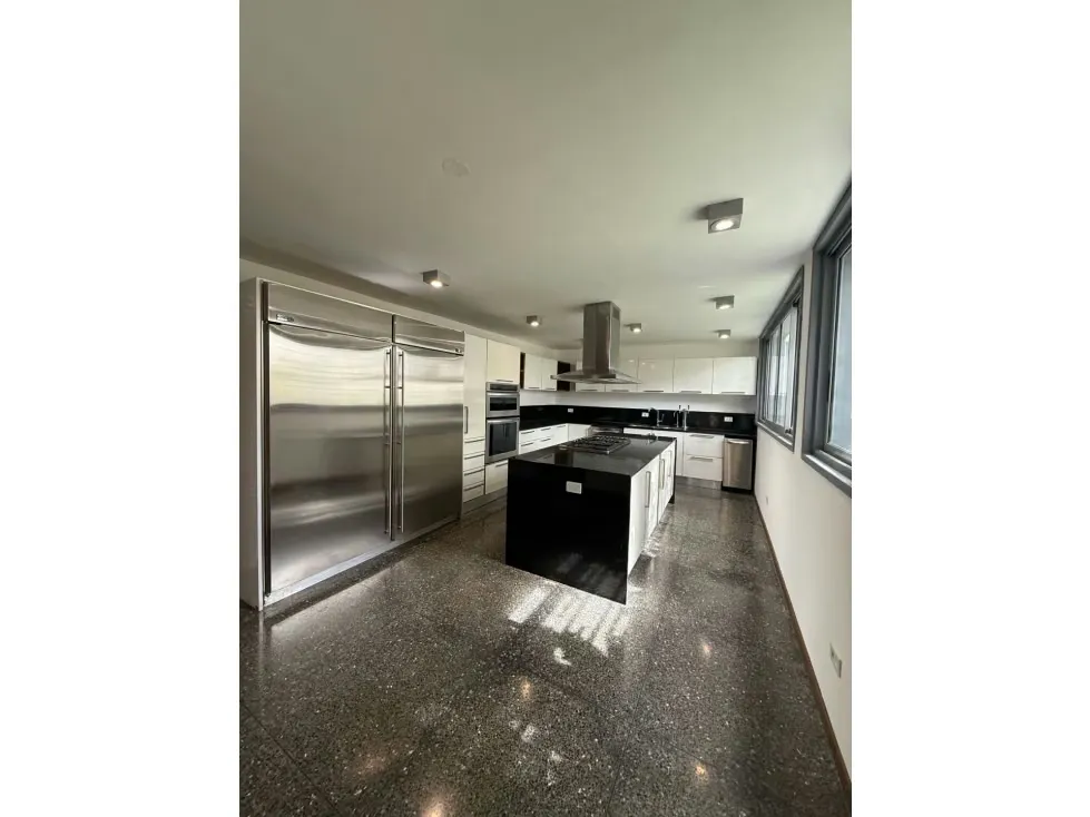 Casa en alquiler 1000m2 4H+S/4.5B+S/4P Altamira - 11