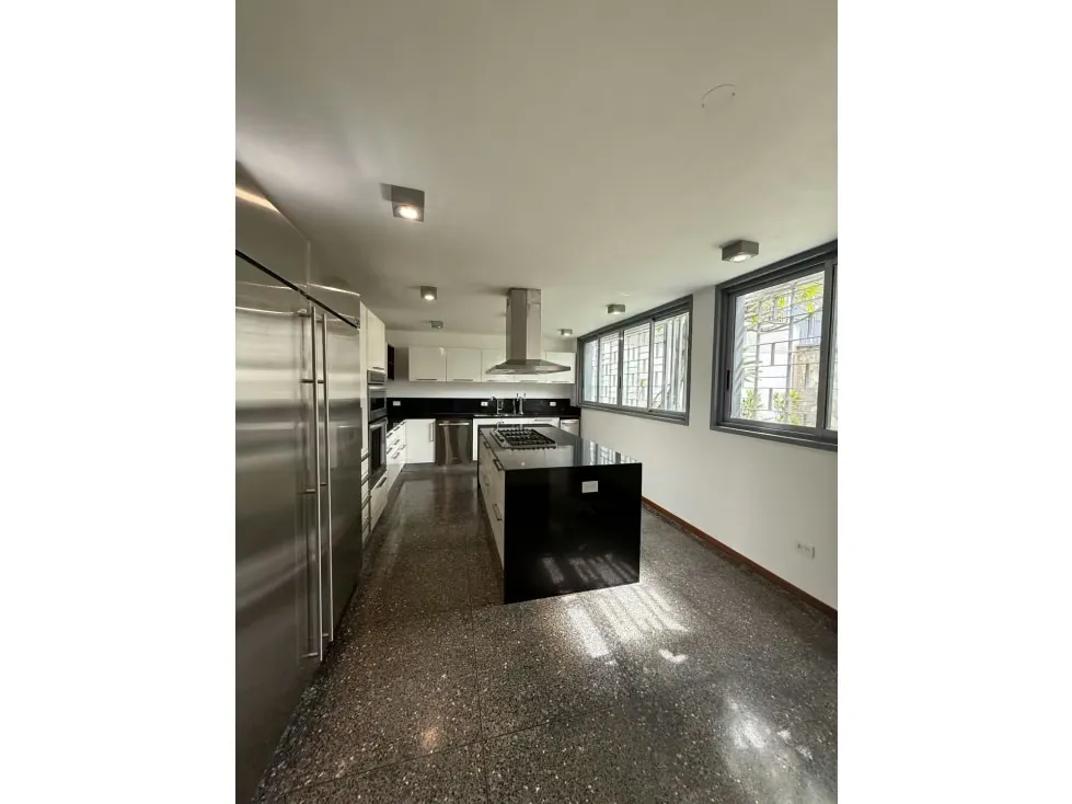 Casa en alquiler 1000m2 4H+S/4.5B+S/4P Altamira - 12