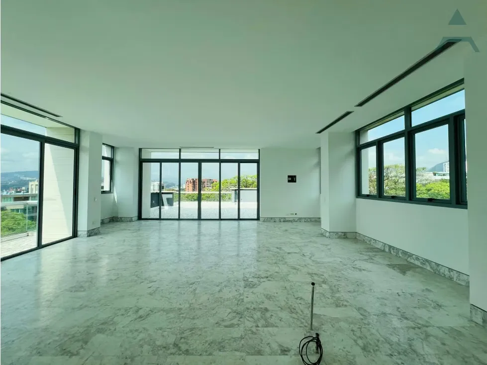 Se Vende Apto PH 258m² + 51m² terraza 3h/5b+s/4p La Castellana - 14