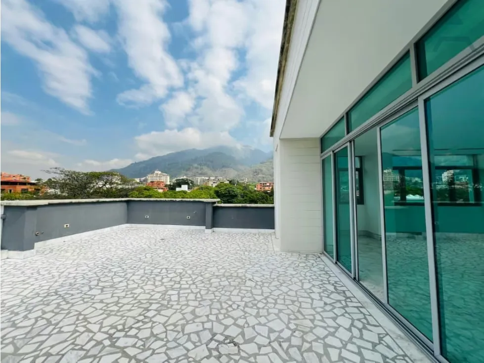 Se Vende Apto PH 258m² + 51m² terraza 3h/5b+s/4p La Castellana - 16