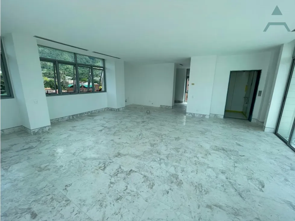 Se Vende Apto PH 258m² + 51m² terraza 3h/5b+s/4p La Castellana - 4