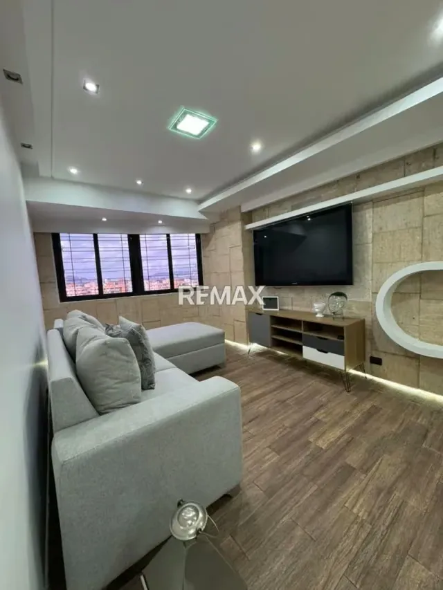 Apartamento Amoblado en Alquiler en Mañongo, Plaza Real - 8