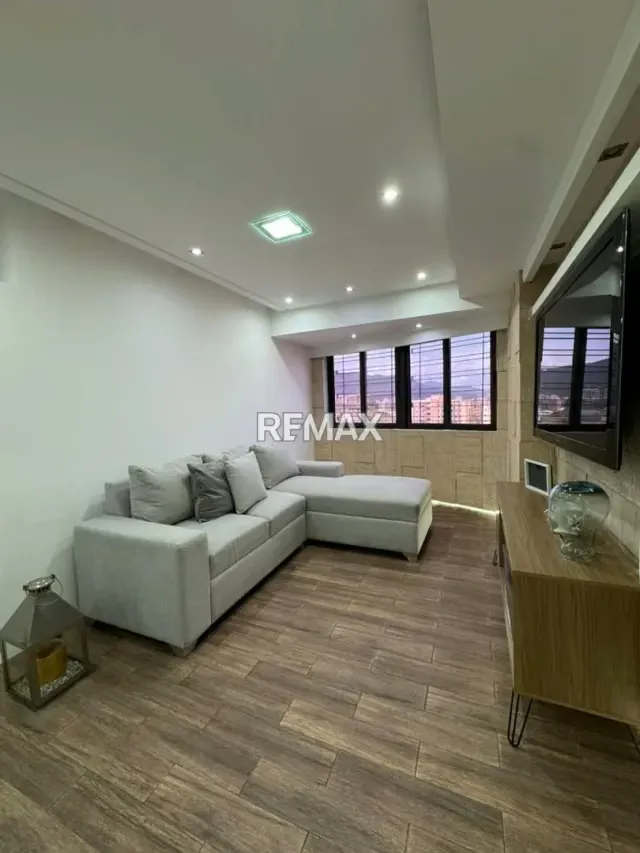 Apartamento Amoblado en Alquiler en Mañongo, Plaza Real - 10
