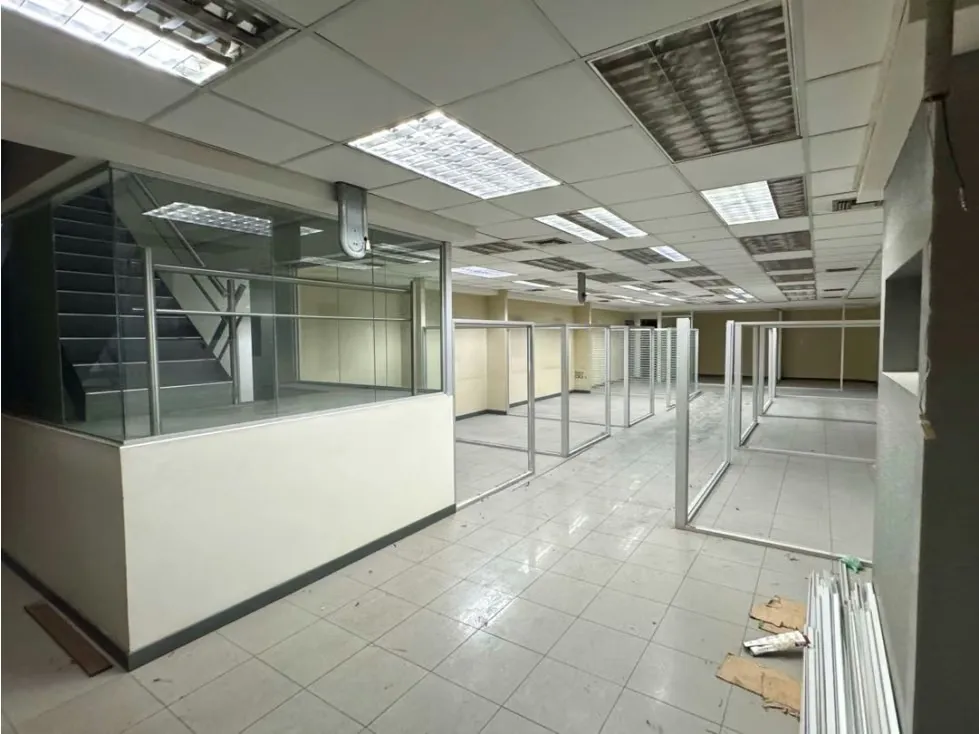 En Venta Local Comercial en Los Palos Grandes. Chacao - Caracas - 16
