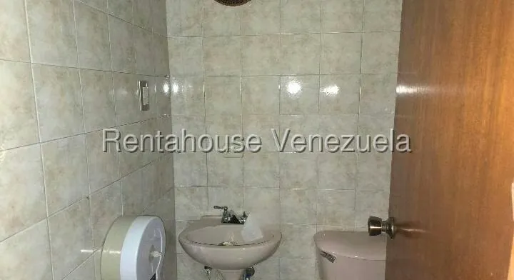 Townhouse (Multiples Niveles) en Venta en Tamare, Zulia - 17