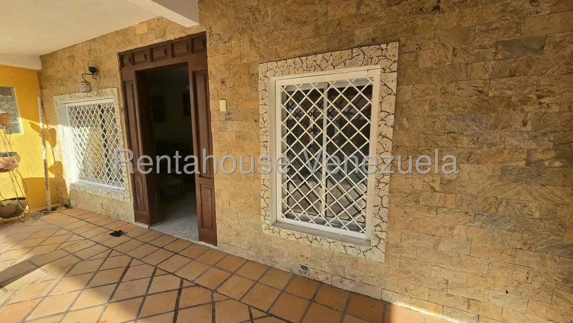 Townhouse (Multiples Niveles) en Venta en Tamare, Zulia - 5