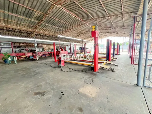 Auto Escape en venta en el Sector La Polar, Vía la cañada- San Francisco - 4