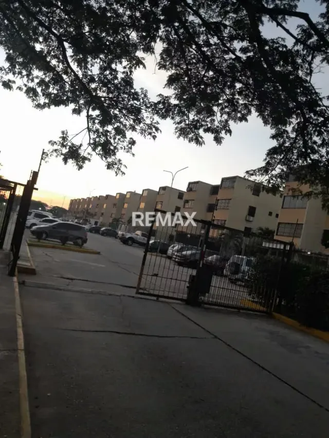 En exclusiva Apartamento en venta en Buenaventura Los Guayos semi amoblado - 10
