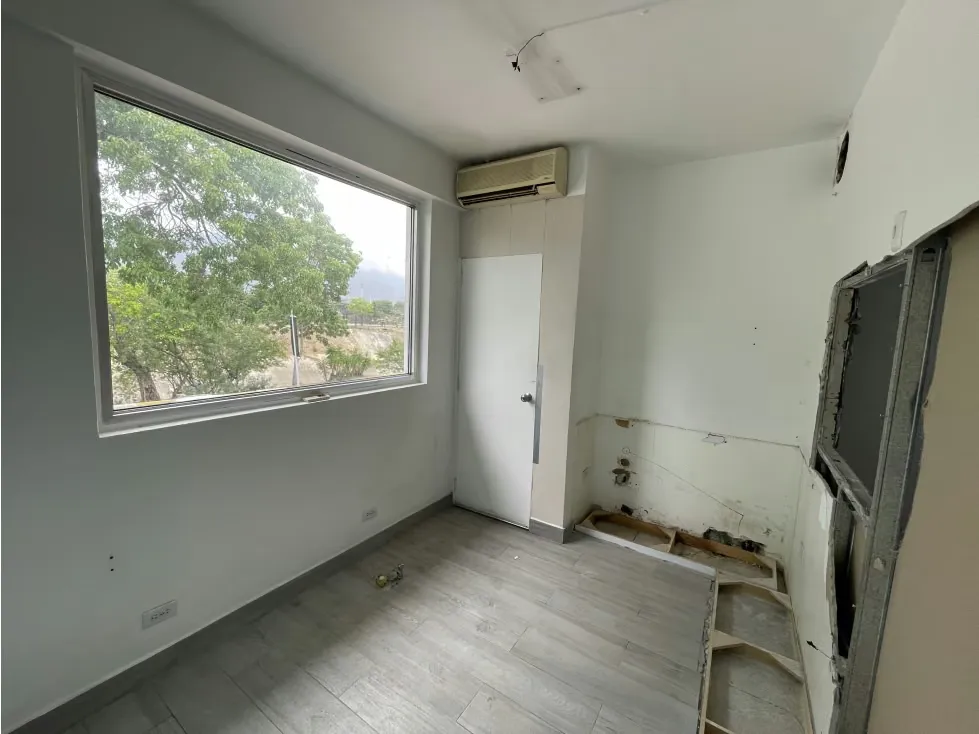 Vendo casa comercial 631m2 Chuao 5648 - 26