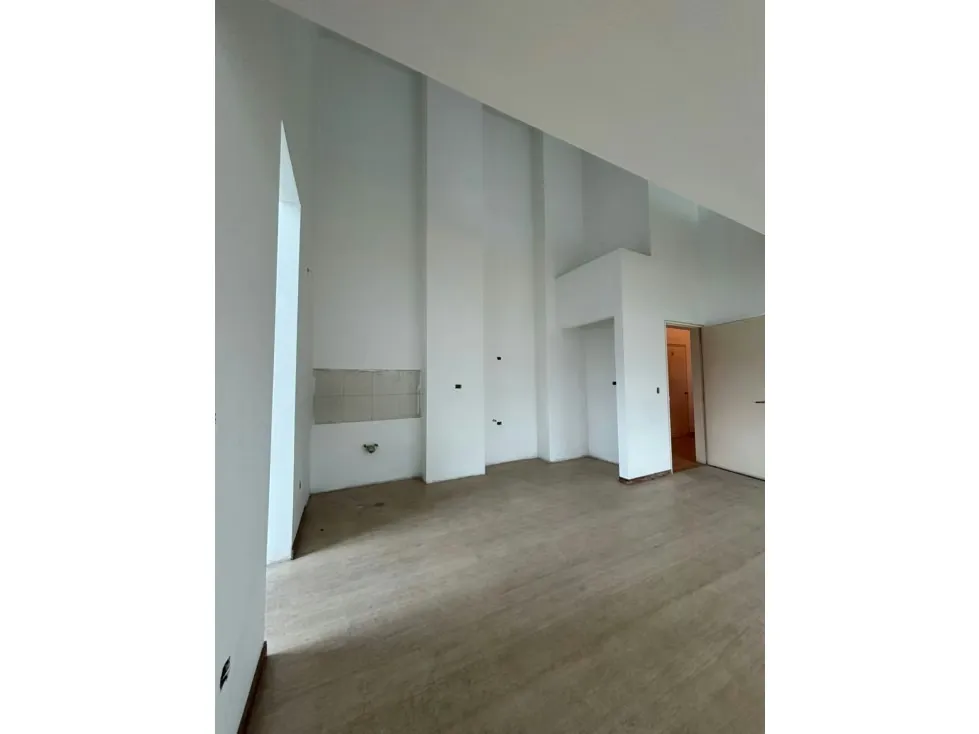 PENT HOUSE TRIPLEX EN VENTA 310 M2 - URB CAMPO ALEGRE - 17