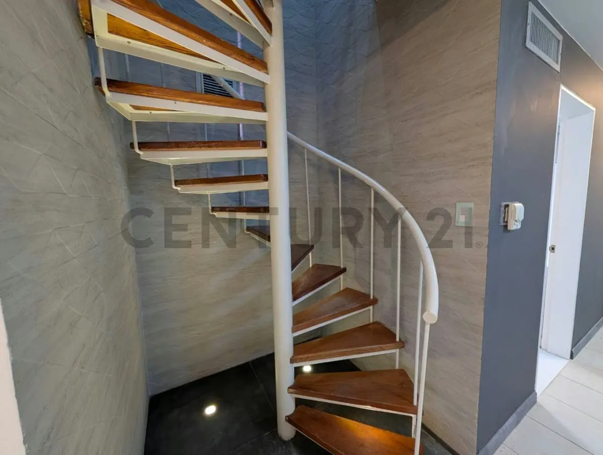 Apartamento tipo Penthouse ubicado en el sector Playa Moreno en Pampatar - 16