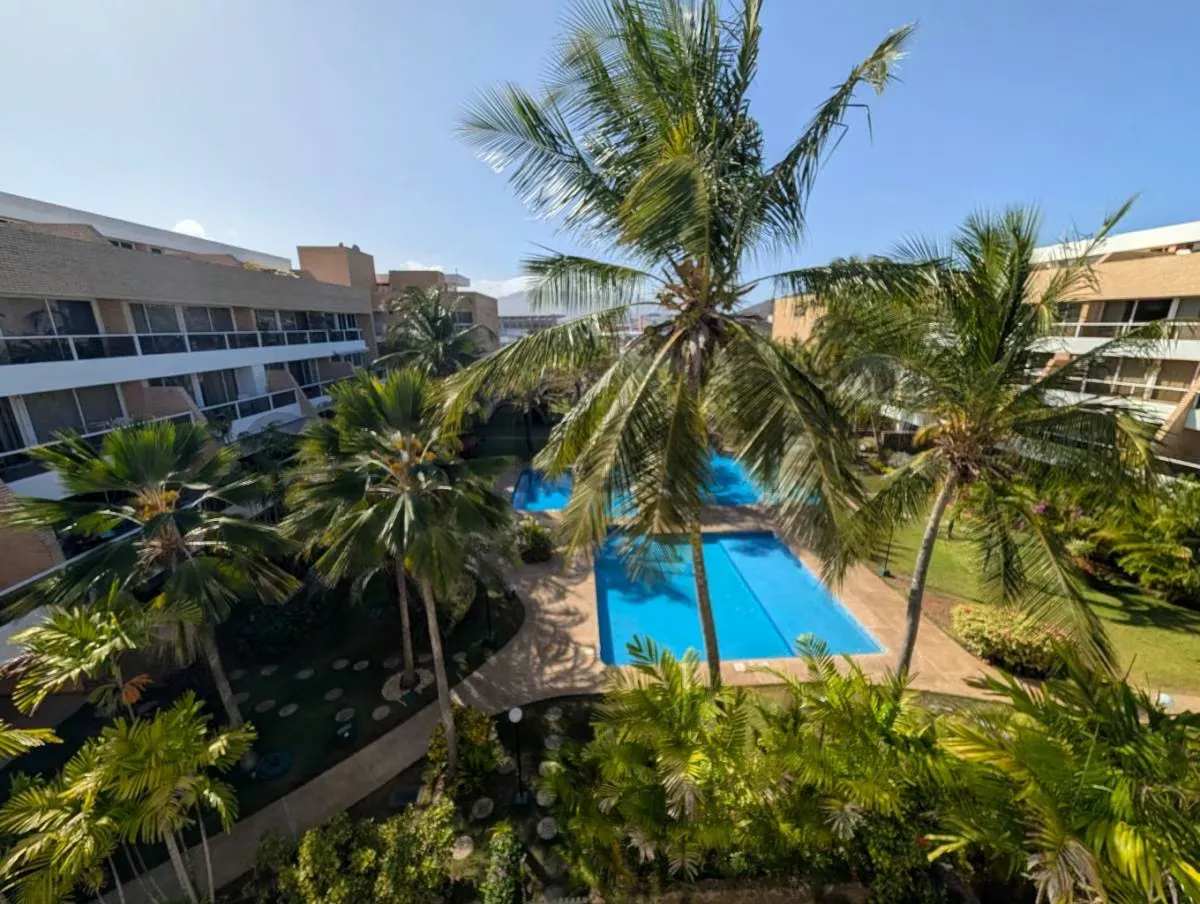 Apartamento tipo Penthouse ubicado en el sector Playa Moreno en Pampatar - 3