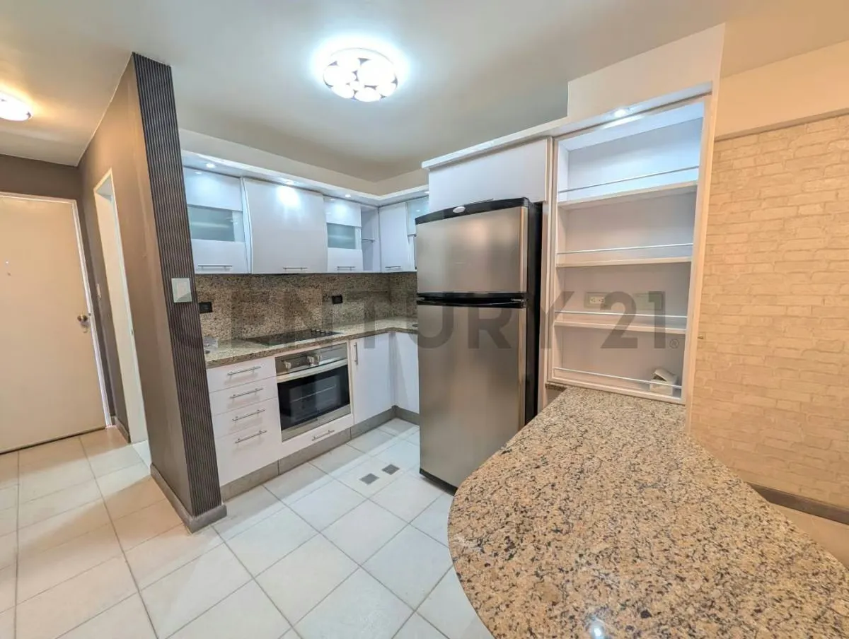 Apartamento tipo Penthouse ubicado en el sector Playa Moreno en Pampatar - 4