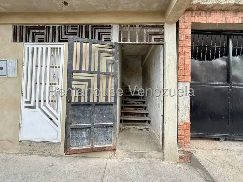 Casa (1 Nivel) en Venta en Zona Oeste, Lara - 2