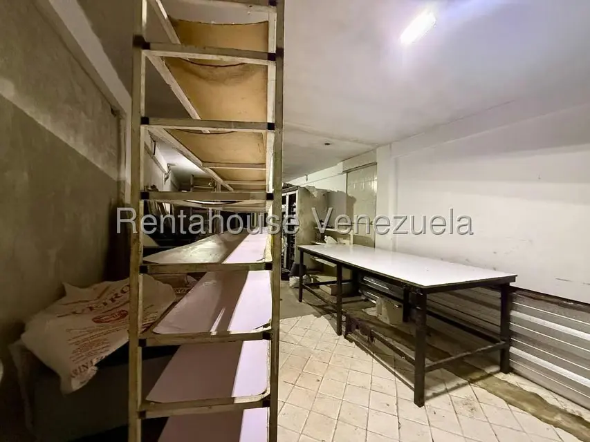 Casa (1 Nivel) en Venta en Zona Oeste, Lara - 35
