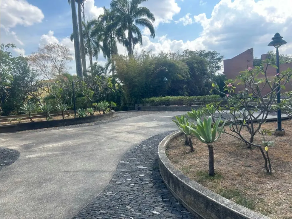 Se vende apartamento 300m2 Alta Florida 2718 - 19