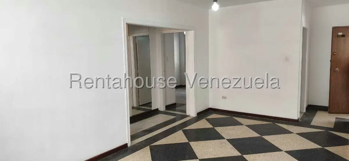Apartamento (1 Nivel) en Venta en Los Palos Grandes, Distrito Metropolitano - 15
