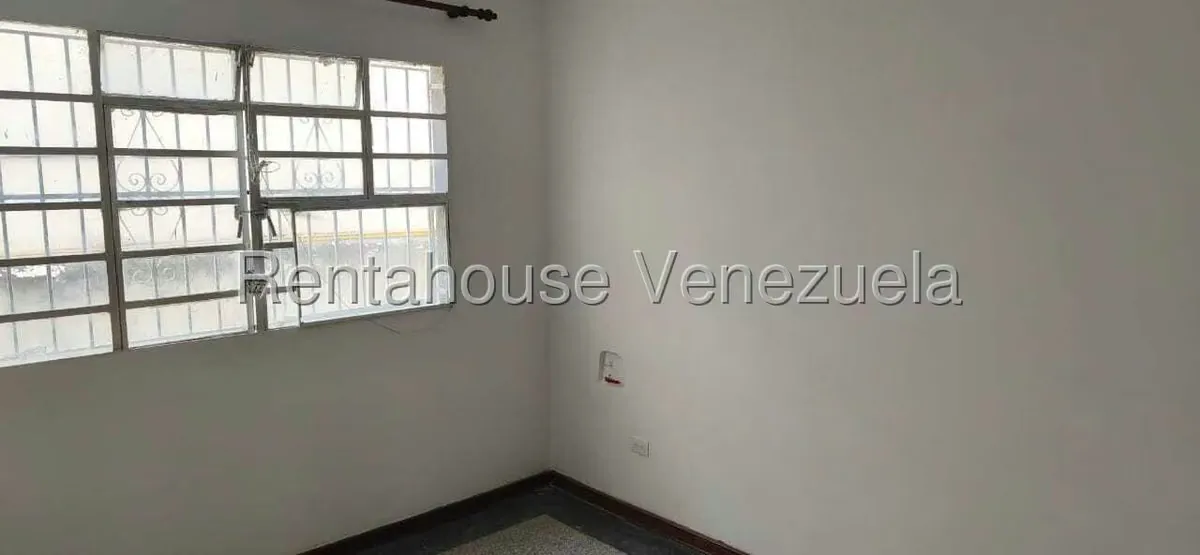 Apartamento (1 Nivel) en Venta en Los Palos Grandes, Distrito Metropolitano - 8