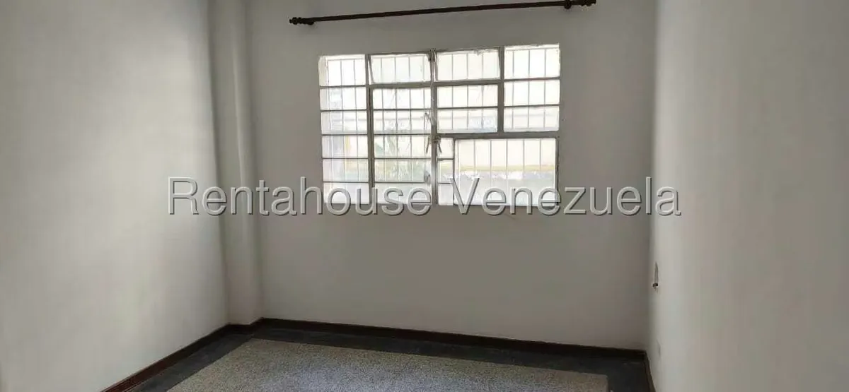 Apartamento (1 Nivel) en Venta en Los Palos Grandes, Distrito Metropolitano - 9